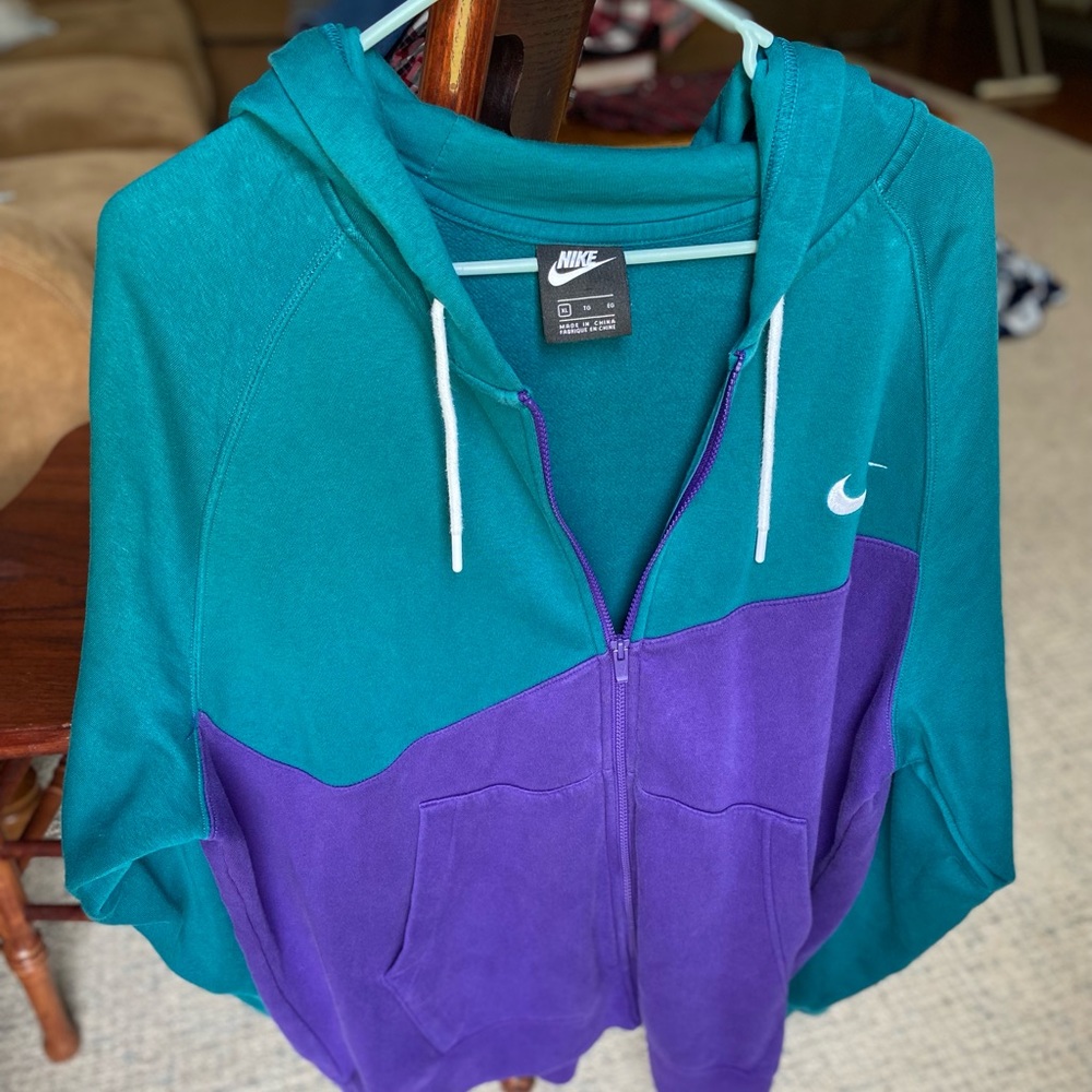 Nike zip up hoodie